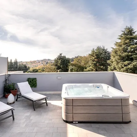 Luxury - Jacuzzi Near Rome Apartment